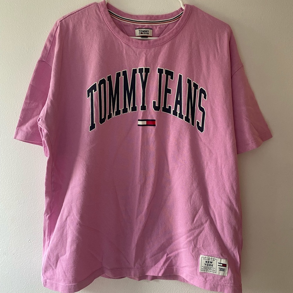 Tommy Hilfiger Pink T-shirt